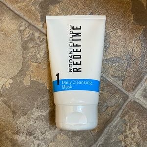 Rodan + Fields Redefine Daily Cleansing Mask